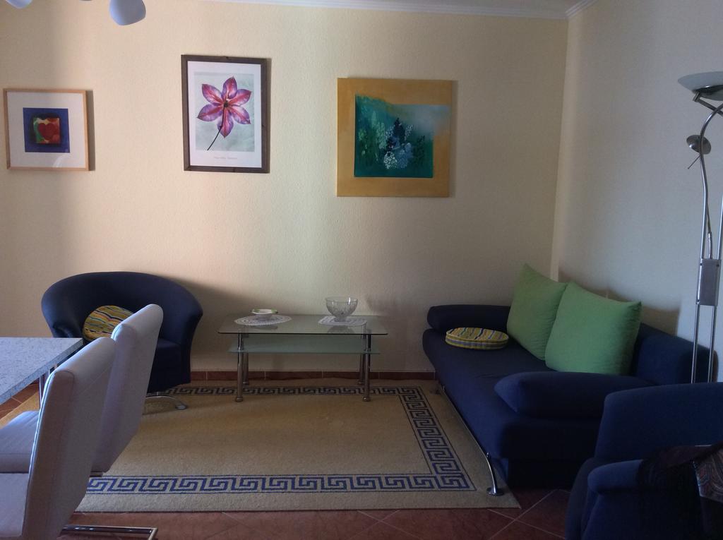 Rehab Apartment Hévíz Oda fotoğraf